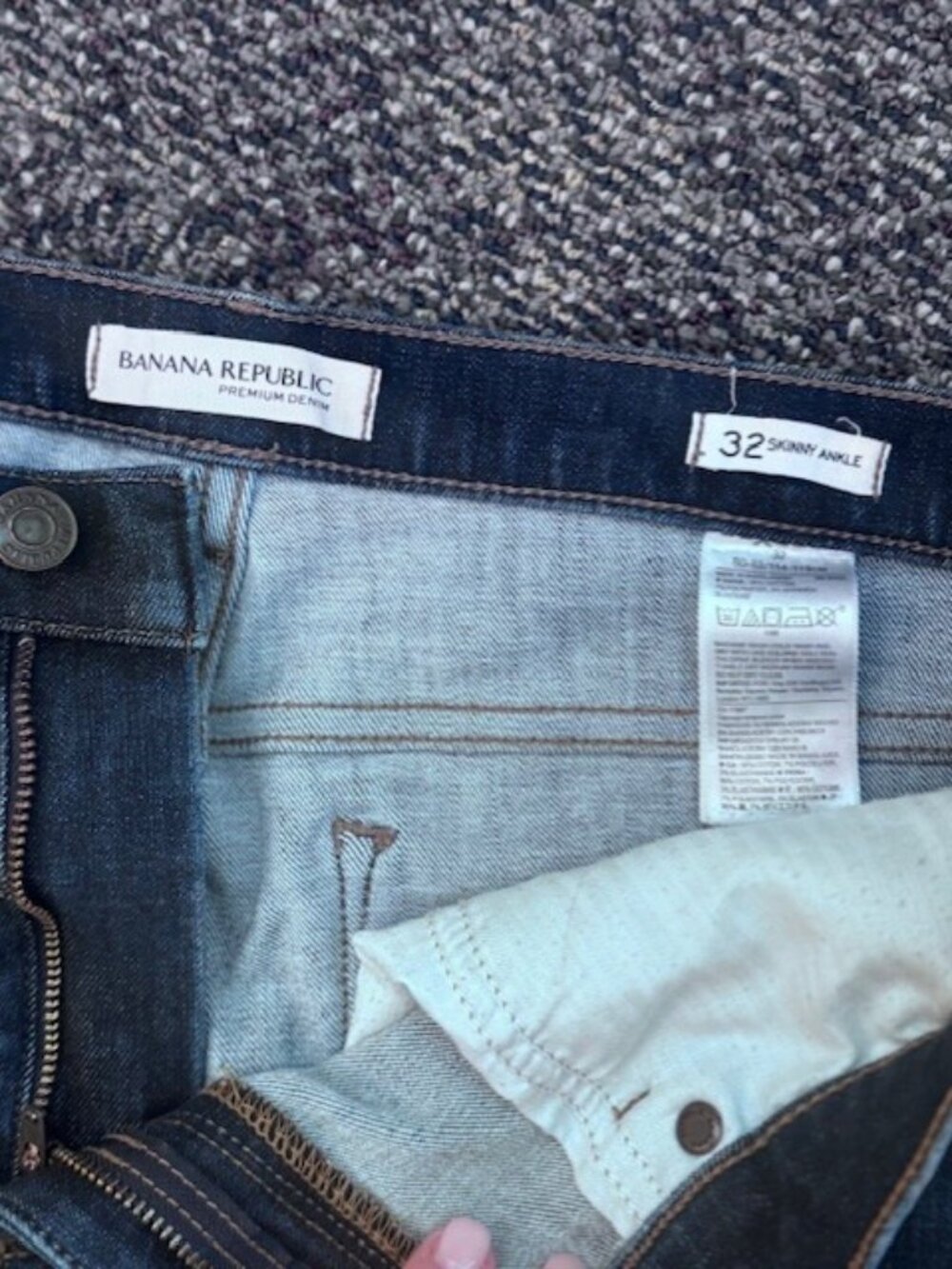 Banana Republic size 32 skinny ankle jean